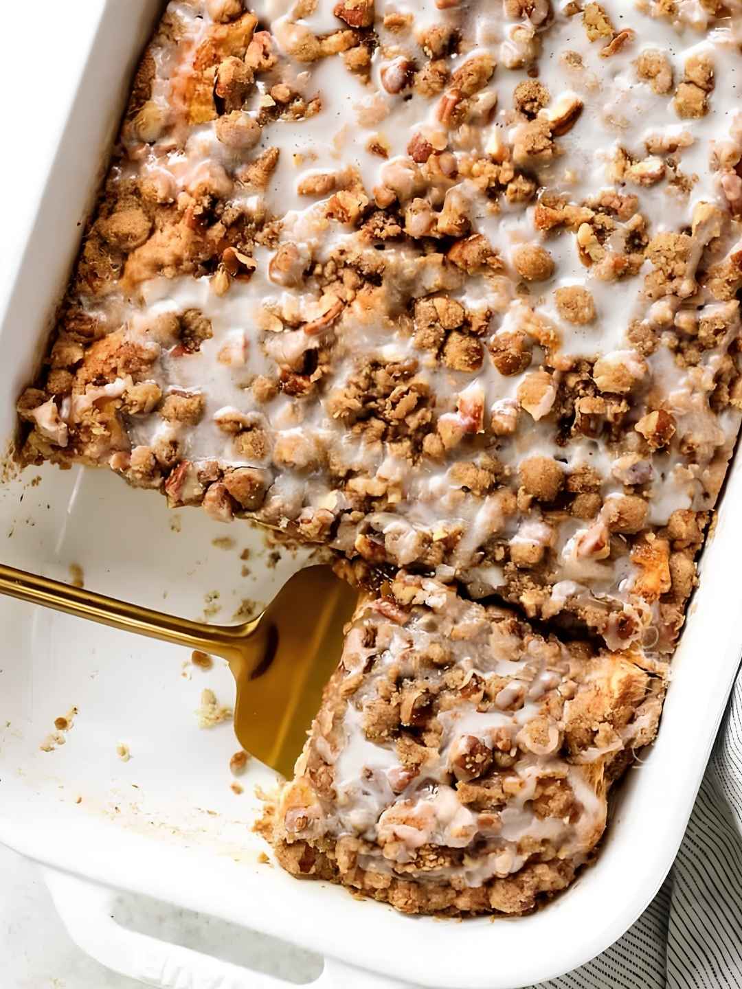 Cinnamon Pecan Streusel Baked Oatmeal